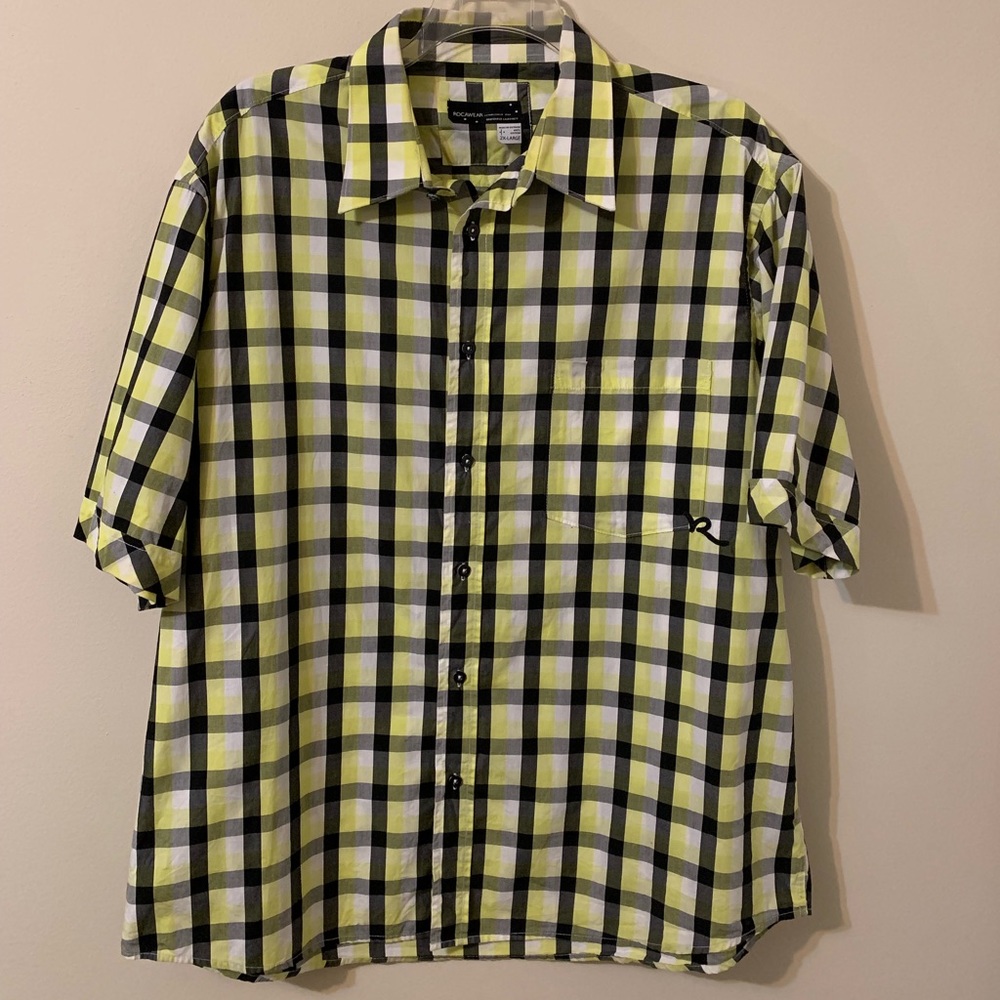 Rocawear Men’s Short Sleeve Button Down Shirt